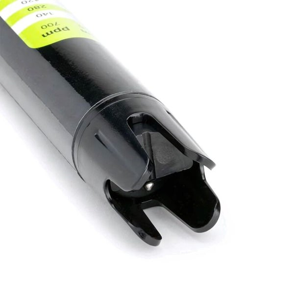 Detailansicht eines TDS Messgeräts zur Messung der Wasserqualität