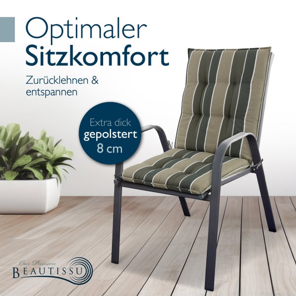 Hochlehner-Gartenstuhlauflage mit Streifenmuster und 8 Zentimeter dicker Polsterung auf einem Gartenstuhl aus Metall.