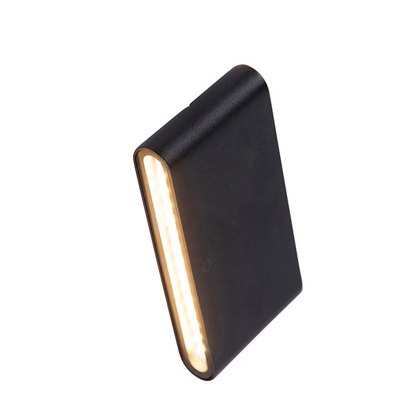Schwarze, rechteckige LED-Wandleuchte mit integriertem warmweißem Lichtstreifen.