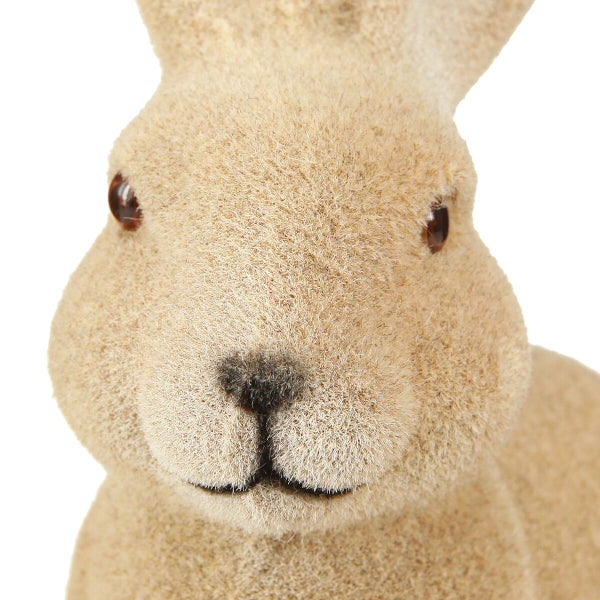Deko Osterhase aus beflocktem Material als Osterdekoration