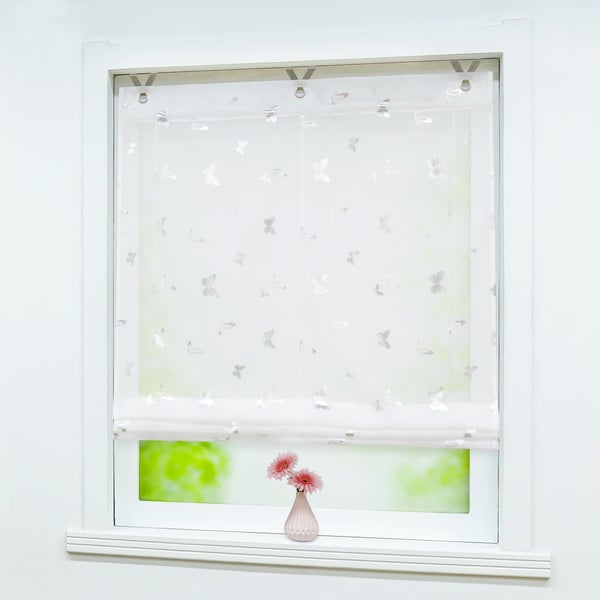 Fenster mit weißem, transparentem Faltrollo mit Schmetterlingsmuster