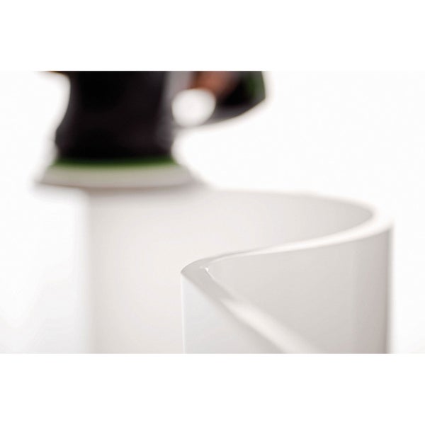 Drei Abzieher aus Metall