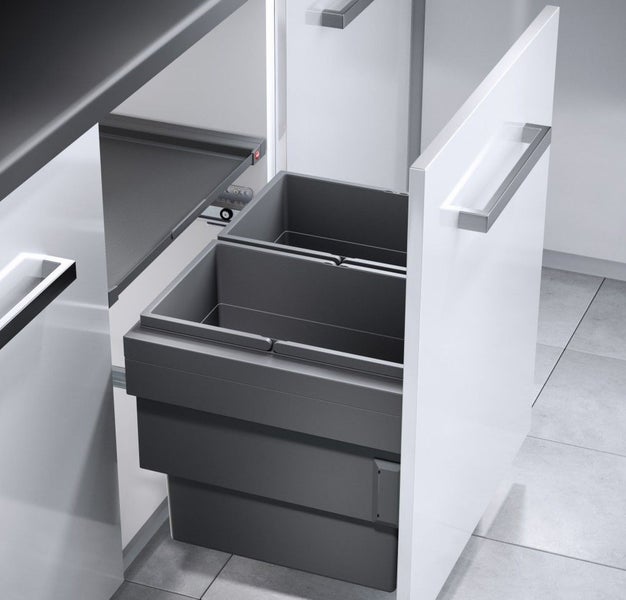 Einbau Abfalltrennsystem für Küchenschränke mit zwei Müllbehältern in einem ausziehbaren Schubladensystem.