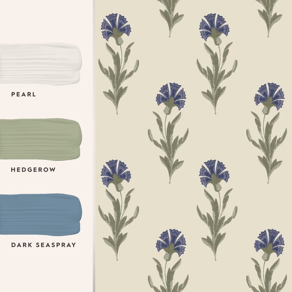 Tapete mit floralem Blumenmuster und begleitenden Farbfeldern als Farbpalette für die Wandgestaltung.