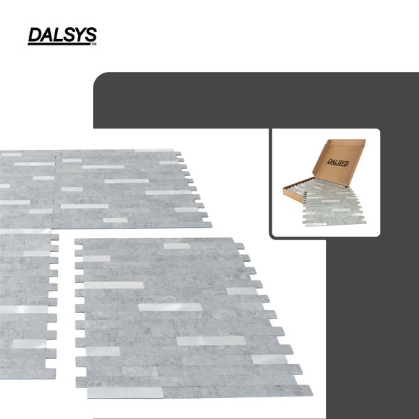 Dalsys Logo und selbstklebende Wandfliesen in Steinoptik mit Metallelementen sowie Produktverpackung.