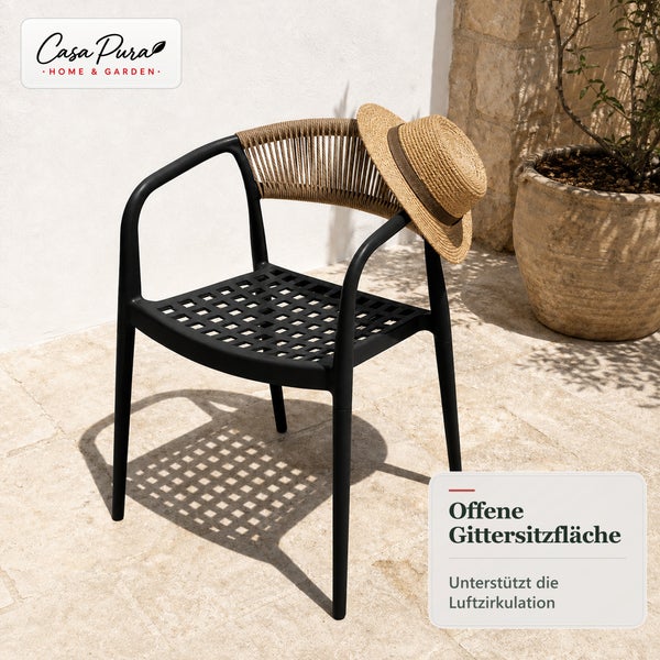 Gartenstuhl mit offener Gittersitzfläche und Rückenlehne aus Kordelgeflecht auf einer Terrasse, Casa Pura Logo, Produktvorteil Luftzirkulation.