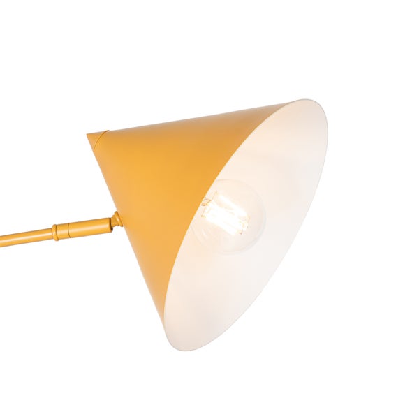 Gelbe Lampe mit weißer Innenseite und Glühbirne