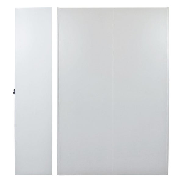 Metallschrank mit zwei Türen und Schloss