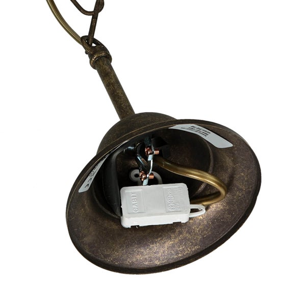 Detailansicht einer Pendelleuchte mit Verkabelung