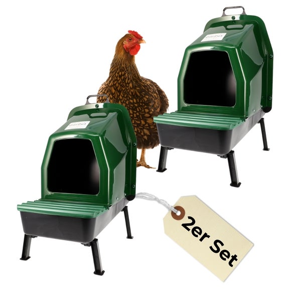 Zwei grüne Hühnernester als Set mit einem Huhn
