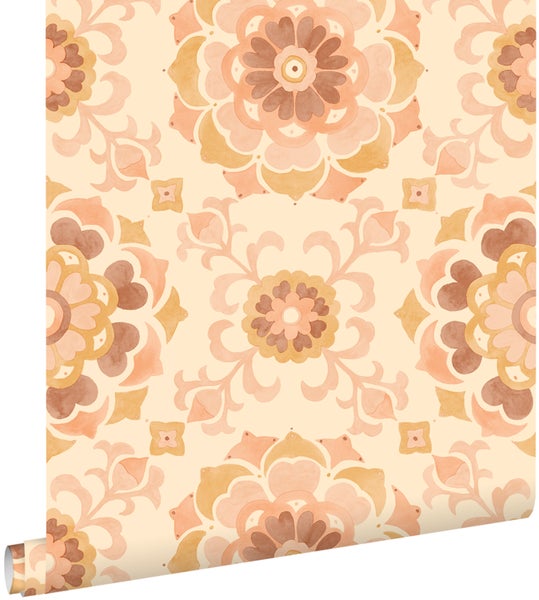 Tapetenrolle mit floralem Muster