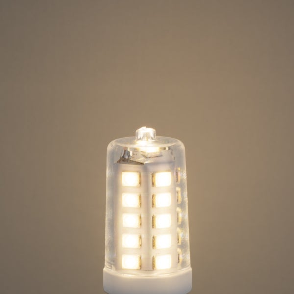 LED-Leuchtmittel G9 Stiftsockellampe, warmweiß leuchtend, klares Kunststoffgehäuse mit sichtbaren LED-Chips.