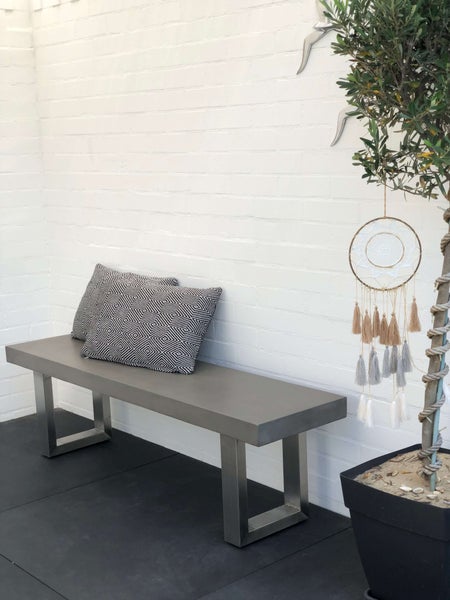 NOVUM Beton Gartenbank Edelstahlgestell 160 cm