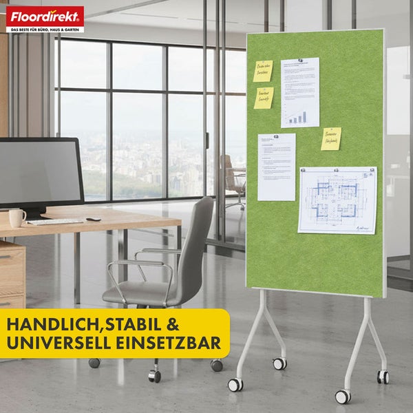 Mobile grüne Pinnwand mit Dokumenten und Notizen in Büroumgebung