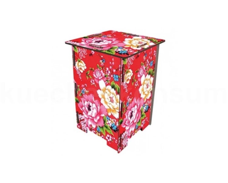 Quadratischer Beistelltisch aus Holz mit florale Blumenmuster