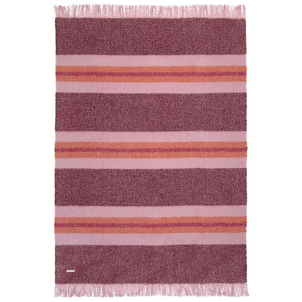 Gestreifte Decke mit Fransen
