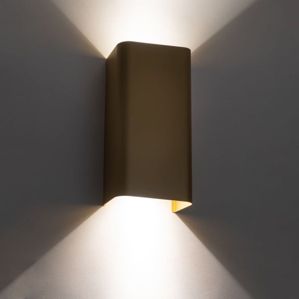 Rechteckige Wandleuchte für den Innenbereich mit Lichteffekten nach oben und unten.