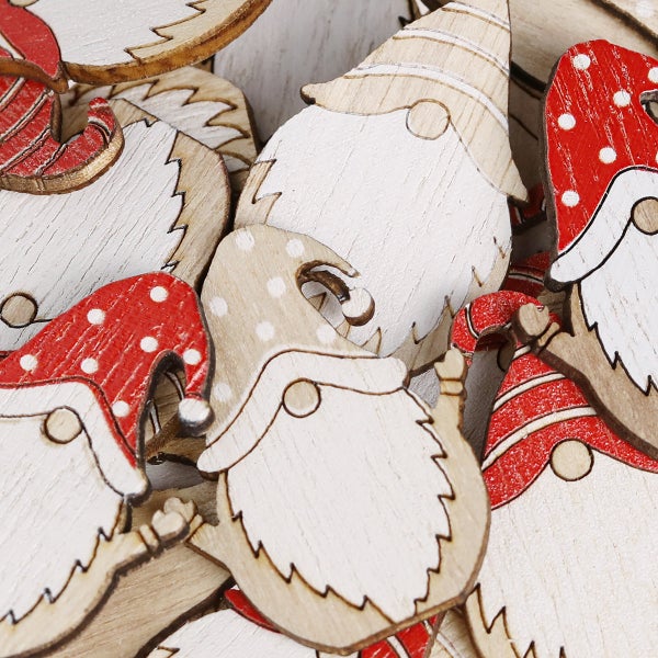 Dekorative Zwerge aus Holz für Weihnachten