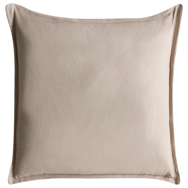 Quadratisches Dekokissen in Beige mit Stehsaum und sichtbarer Gewebestruktur.