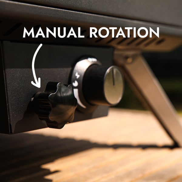 Nahaufnahme eines Grills mit manueller Drehung