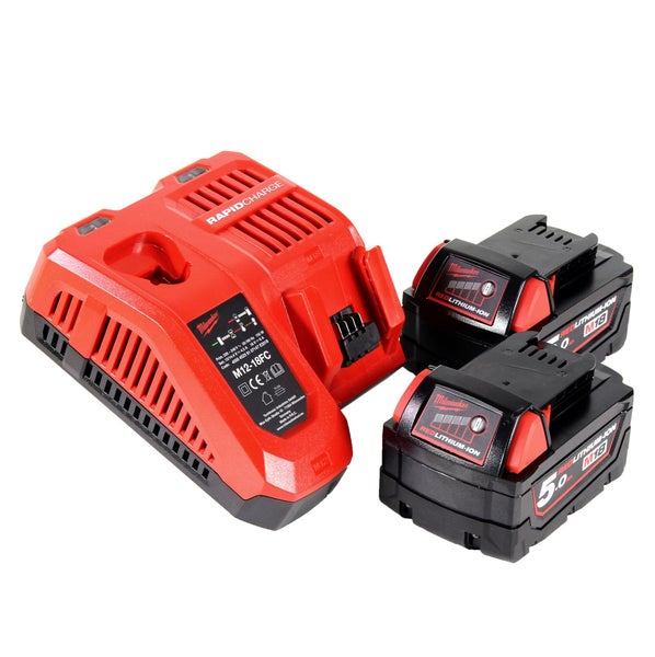 Milwaukee M12-18FC Schnellladegerät mit zwei M18 5,0 Amperestunden RedLithium-Ion Akkus.