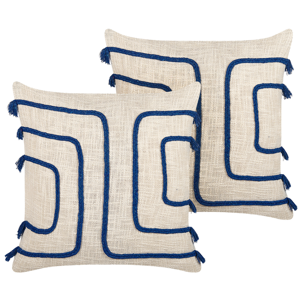 Zwei dekorative Kissen mit blauem geometrischem Muster und Quasten