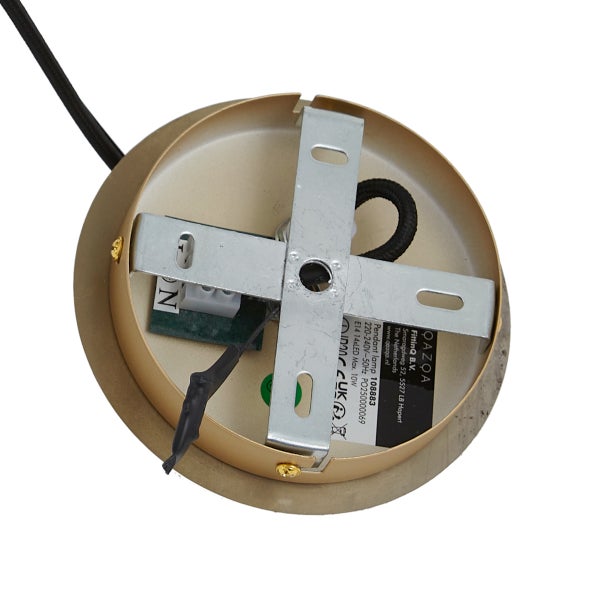 Innenansicht einer goldenen Lampenrosette mit Montagevorrichtung.