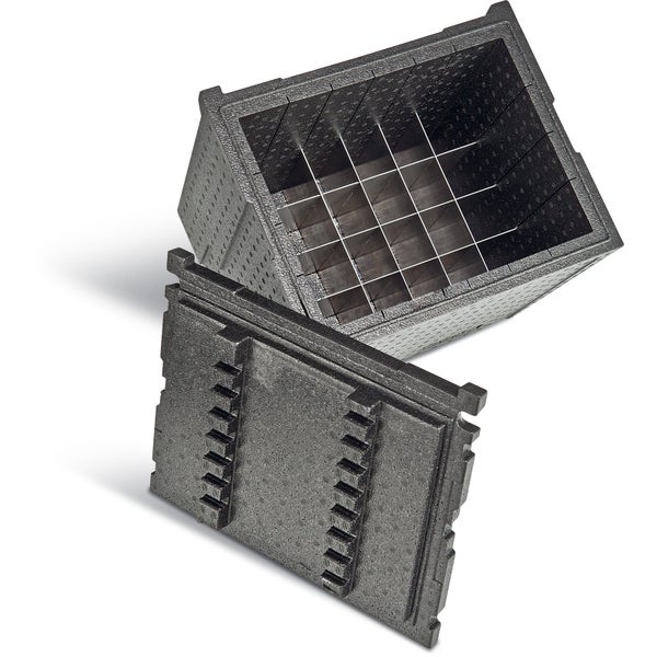 Innenansicht einer modernen Duschkabine mit kreisförmiger Regendusche und integrierter Beleuchtung, Handbrause, Glasregalen und Armaturen.