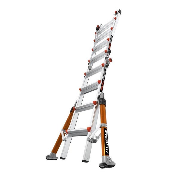 Little Giant Conquest All-Terrain Mehrzweckleiter aus Aluminium mit verstellbaren Beinen für unebene Untergründe