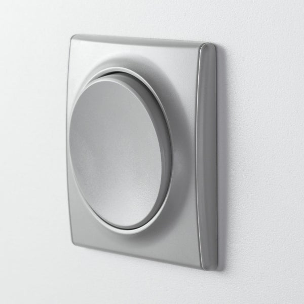 Drehdimmer für Unterputzmontage mit quadratischem Abdeckrahmen