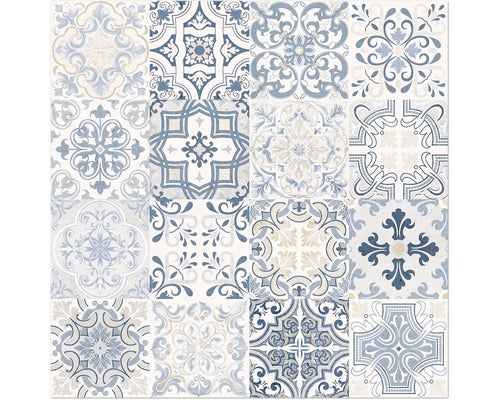 Quadratische Dekorfliesen mit verschiedenen blauen und grauen Ornamentmustern im Patchwork-Stil.