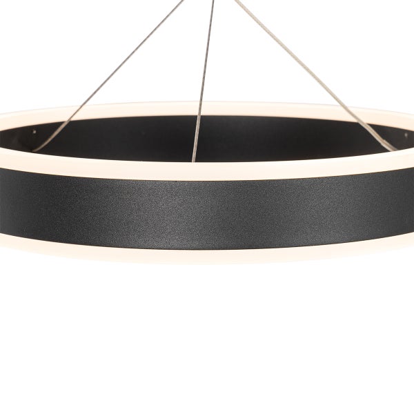 Moderne Hängeleuchte mit drei kreisförmigen Elementen für Innenräume