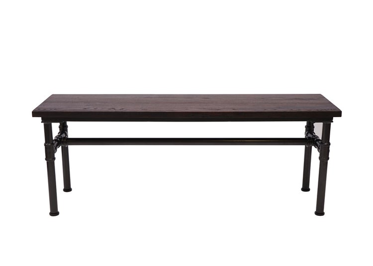 Tisch mit Holzplatte und Rohrförmigem Metallgestell