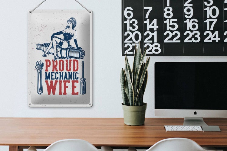 Blechschild Spruch Pinup Proud mechanic wife 20x30cm