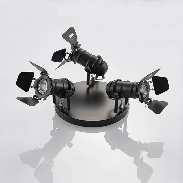 Deckenleuchte mit drei Strahlern