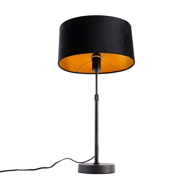 Schwarze Tischleuchte mit Lampenschirm