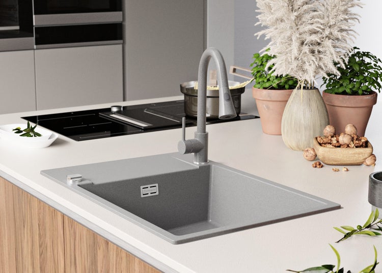 Deckenleuchte mit Lampenschirm aus Glas