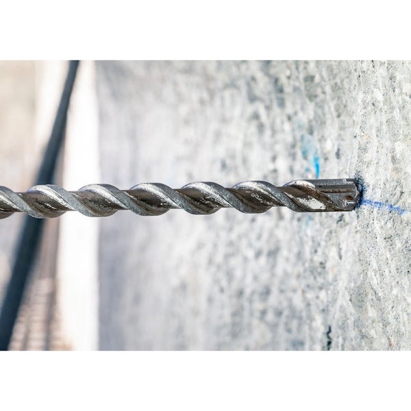 Spiralbohrer zum Bohren von Löchern in Beton