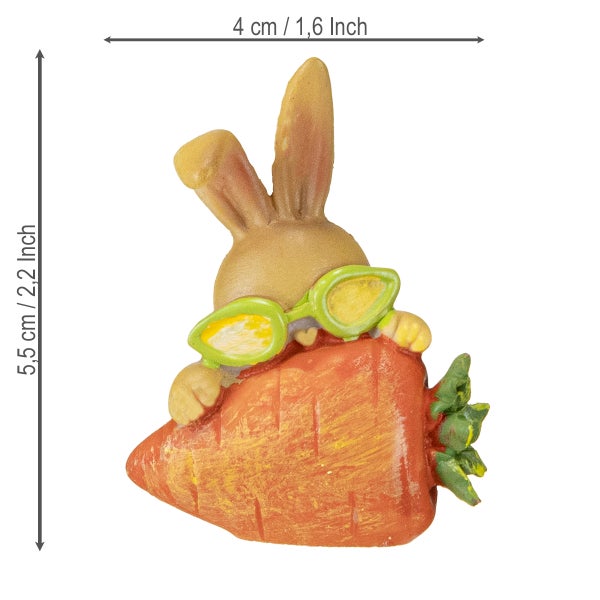 Dekofigur: Hase mit Karotte und Sonnenbrille, circa 4 x 5,5 cm