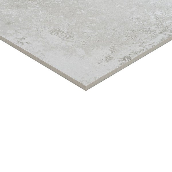 Steinzeugfliese mit strukturierter Oberfläche in Betonoptik für Wand und Boden