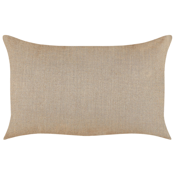 Rechteckiges Dekokissen in Beige mit grober Webstruktur in Leinenoptik.