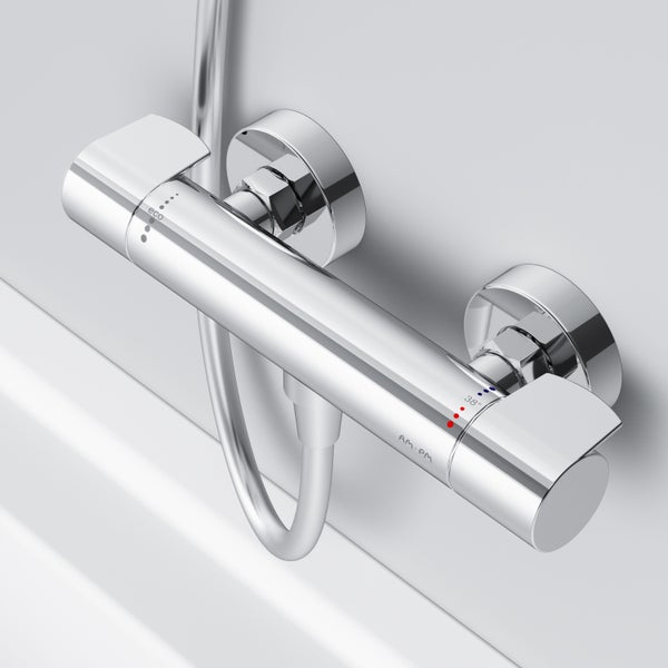 Duschthermostat in Chrom mit AM.PM Logo, Temperaturregelung bei 38 Grad und Eco-Funktion für die Wandmontage.