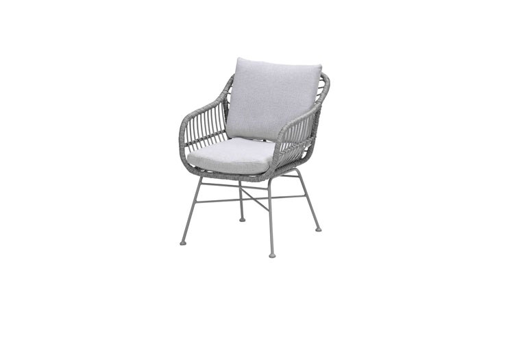 Moderner Gartensessel in Geflechtoptik mit Metallgestell inklusive Sitz- und Rückenkissen.