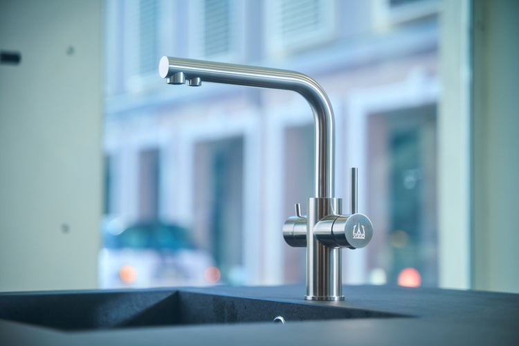 Kurzversion - 5 Wege Wasserhahn Küchenarmatur, Edelstahl Massiv mit 360° schwenkbarem L-Auslauf , Gebürstet