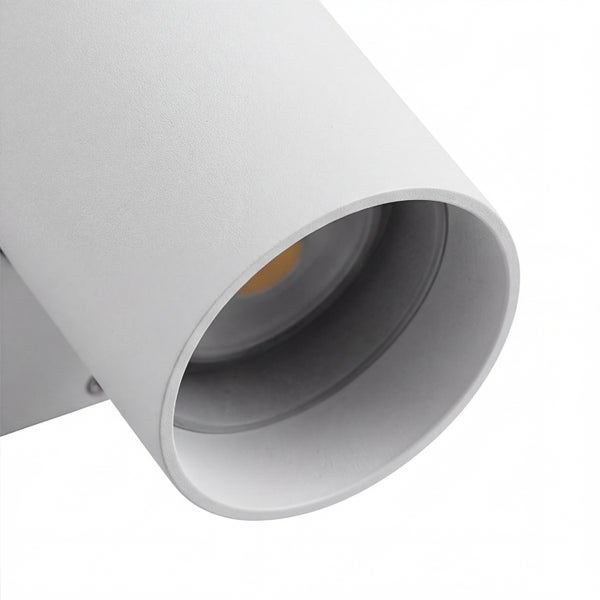 LED Deckenstrahler in zylindrischer Form für eine gezielte Beleuchtung