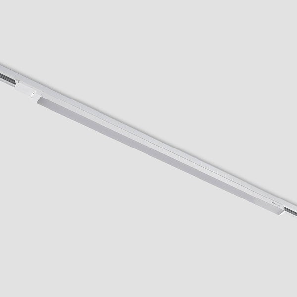 Weiße Arcchio LED Schienenleuchte in linearer Ausführung für Drei Phasen Schienensysteme.