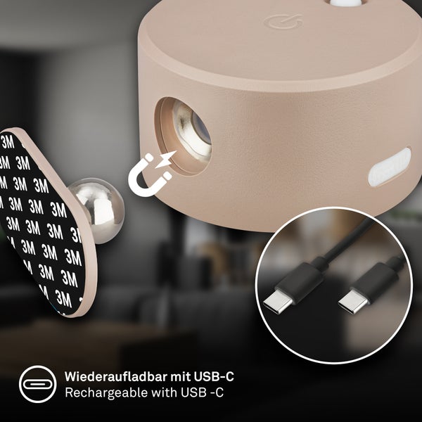 Wiederaufladbare Leuchte mit magnetischer Wandhalterung und USB-C Ladekabel.
