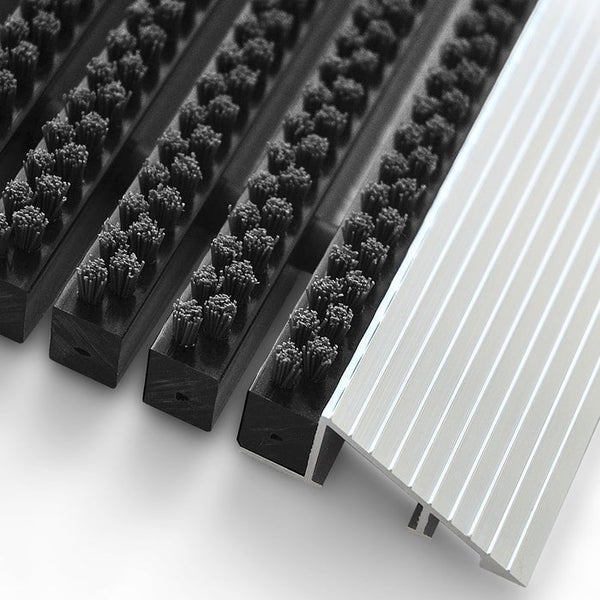 FLOORDIREKT Fußmatte - Profi Brush - Schmutzfangmatte mit Alu-Rahmen - Schwarz 60 x 90 cm