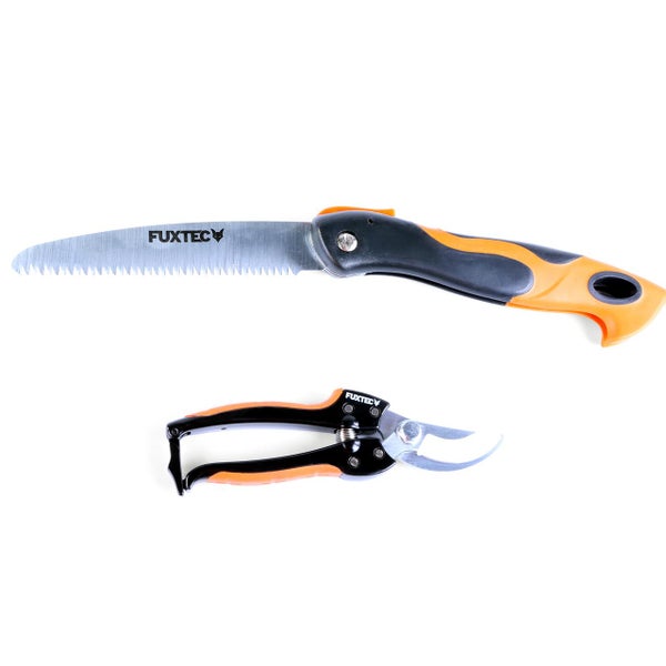 Fuxtec Gartenset mit Klappsäge und Gartenschere mit ergonomischen Griffen in Orange und Schwarz.