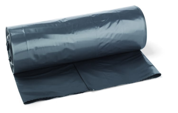 Eine Rolle Baufolie aus Kunststoff für den Einsatz als Abdeckmaterial.